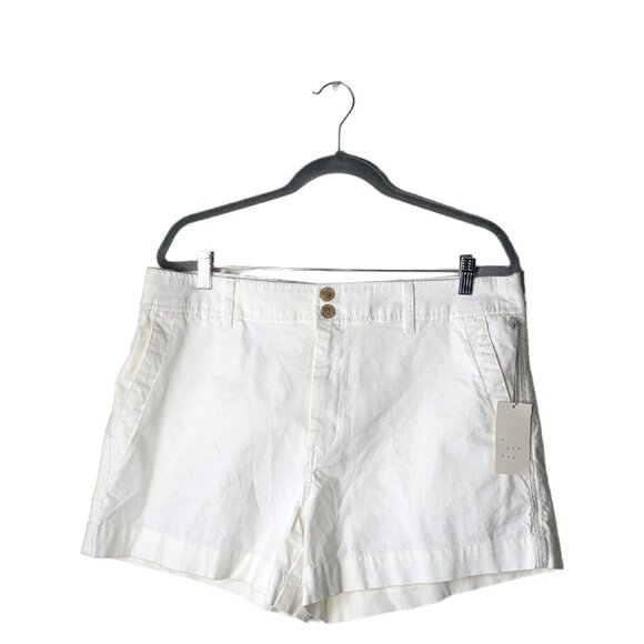 A New Day White Stretch Shorts - Picture 1 of 8